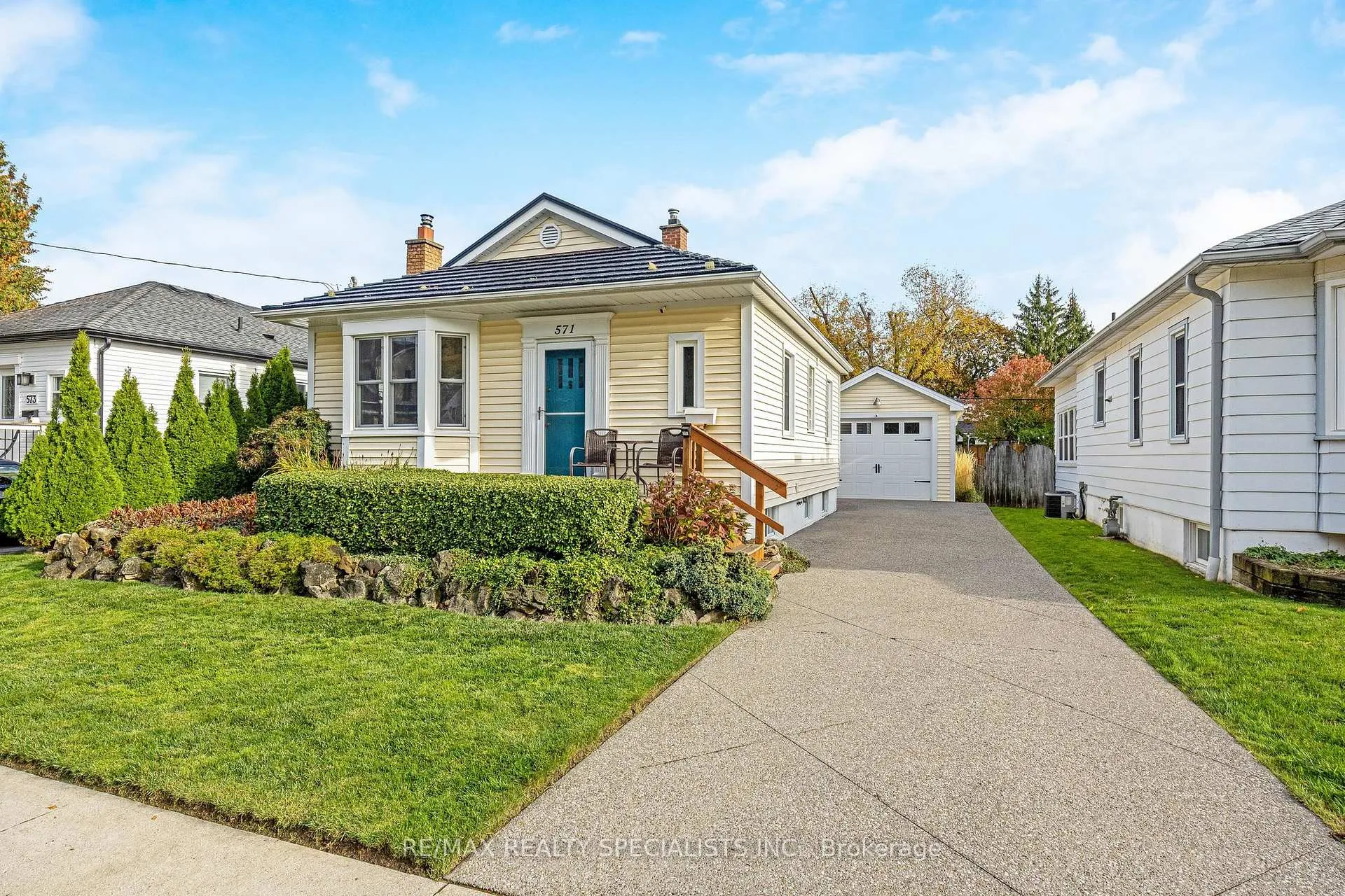 Photo 3 of 571 Clark Avenue, Burlington, Brant — HOMEH