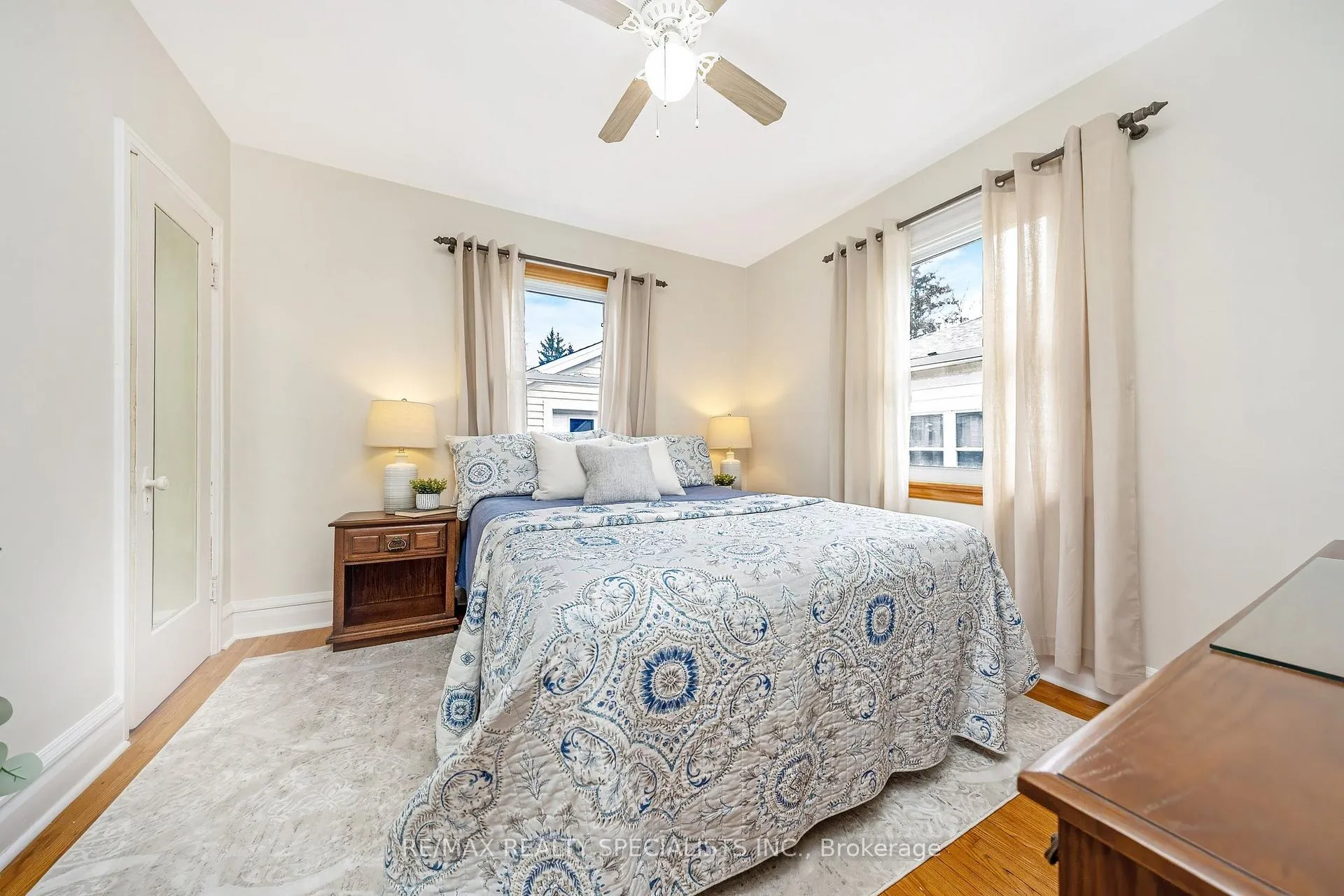 Photo 16 of 571 Clark Avenue, Burlington, Brant — HOMEH