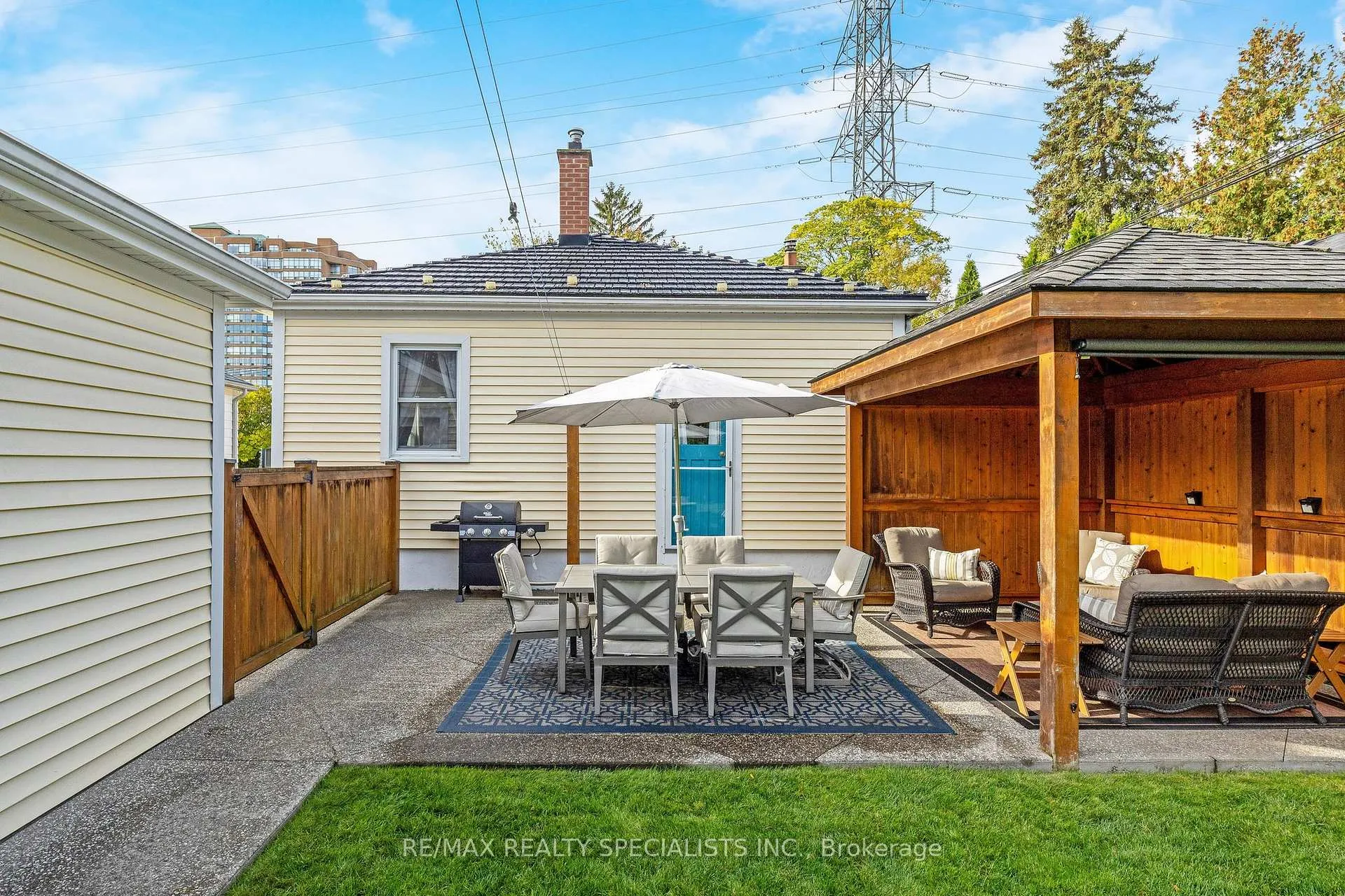 Photo 30 of 571 Clark Avenue, Burlington, Brant — HOMEH