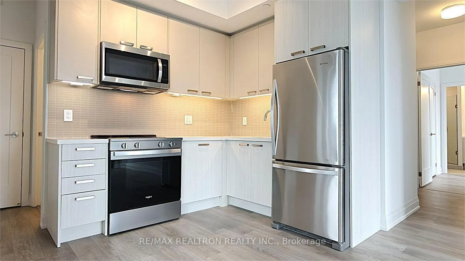 Photo 5 of Unit 2703, 20 Soudan Avenue, Toronto, Mount Pleasant West — HOMEH
