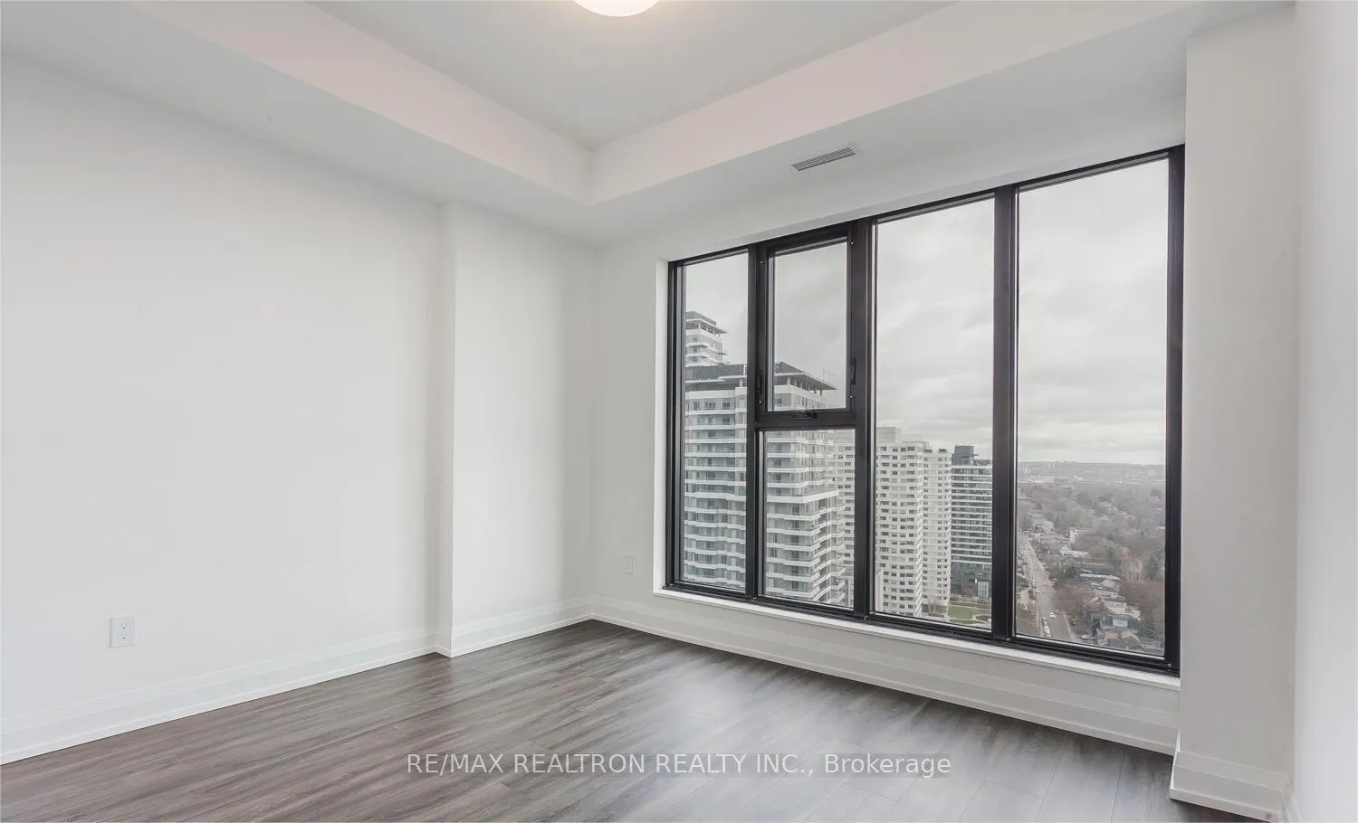 Photo 8 of Unit 2703, 20 Soudan Avenue, Toronto, Mount Pleasant West — HOMEH