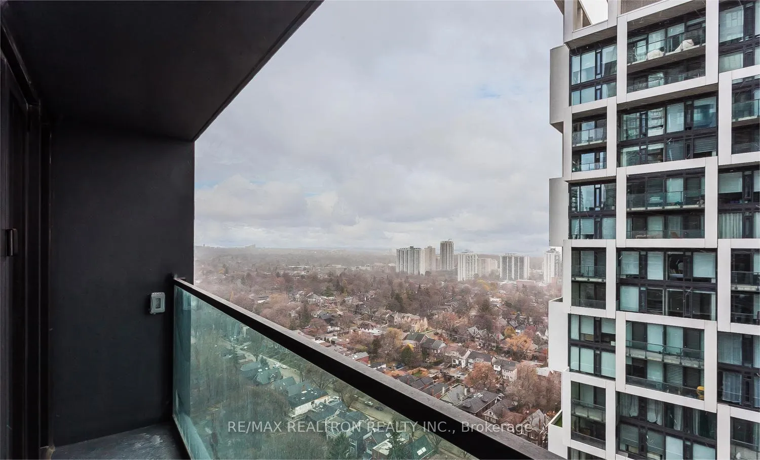 Photo 11 of Unit 2703, 20 Soudan Avenue, Toronto, Mount Pleasant West — HOMEH