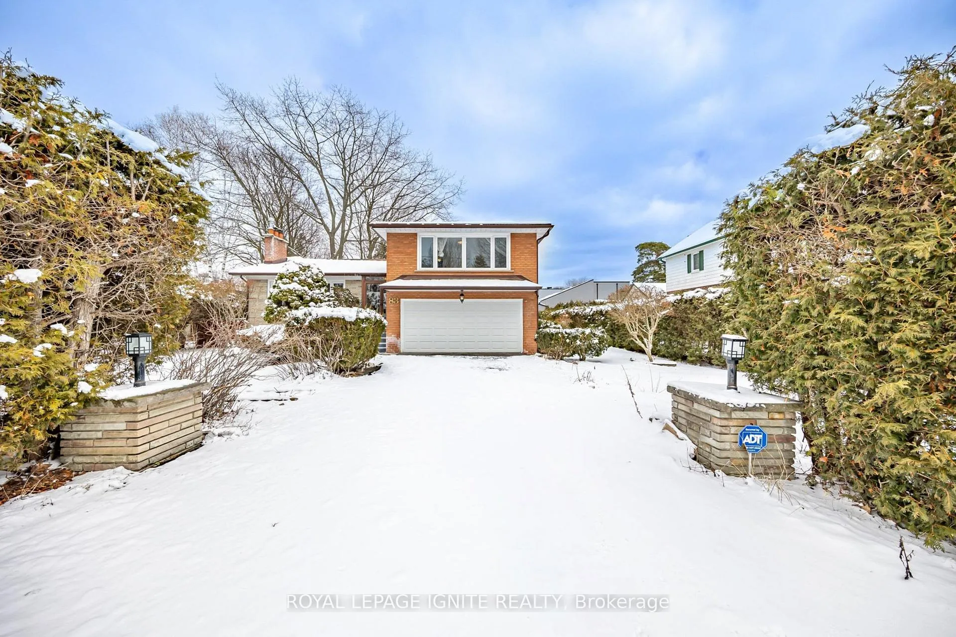 Front of Unit Main, 83 Deep Dene Drive