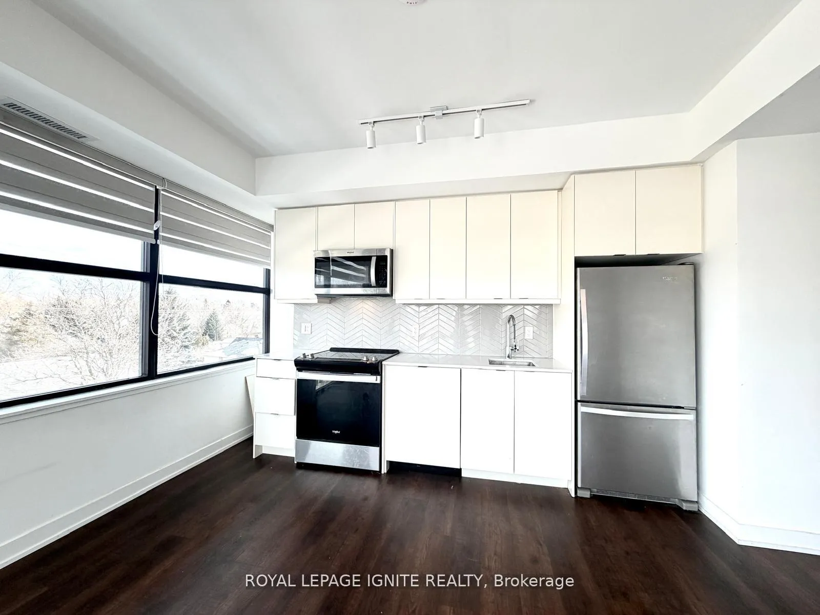 Photo 4 of Unit 420B, 1604 Charles Street, Whitby, Port Whitby — HOMEH