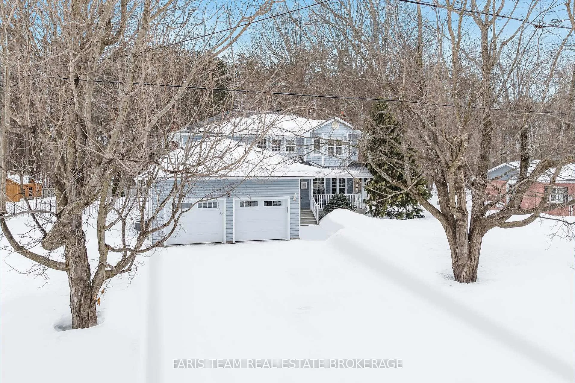 Photo 2 of 5 Bailey Crescent, Tiny, Wyevale — HOMEH