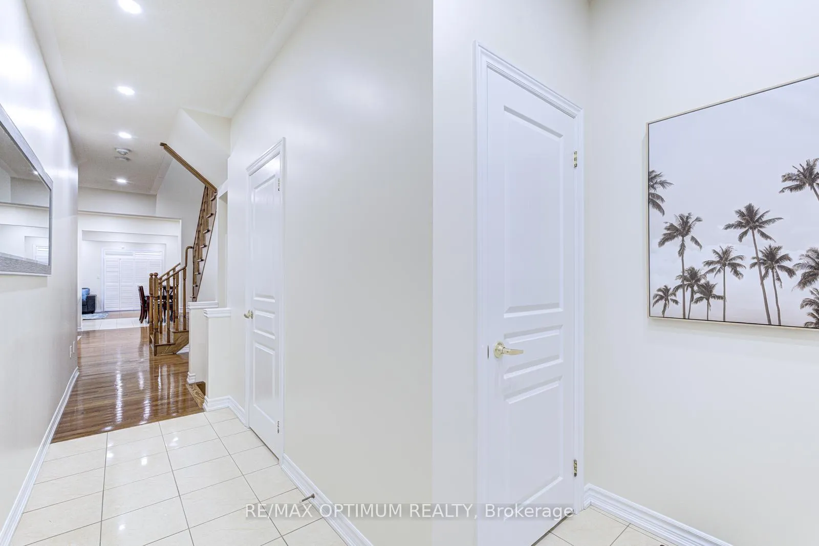 Photo 5 of 24 Walbrook Road, Brampton, Credit Valley — HOMEH