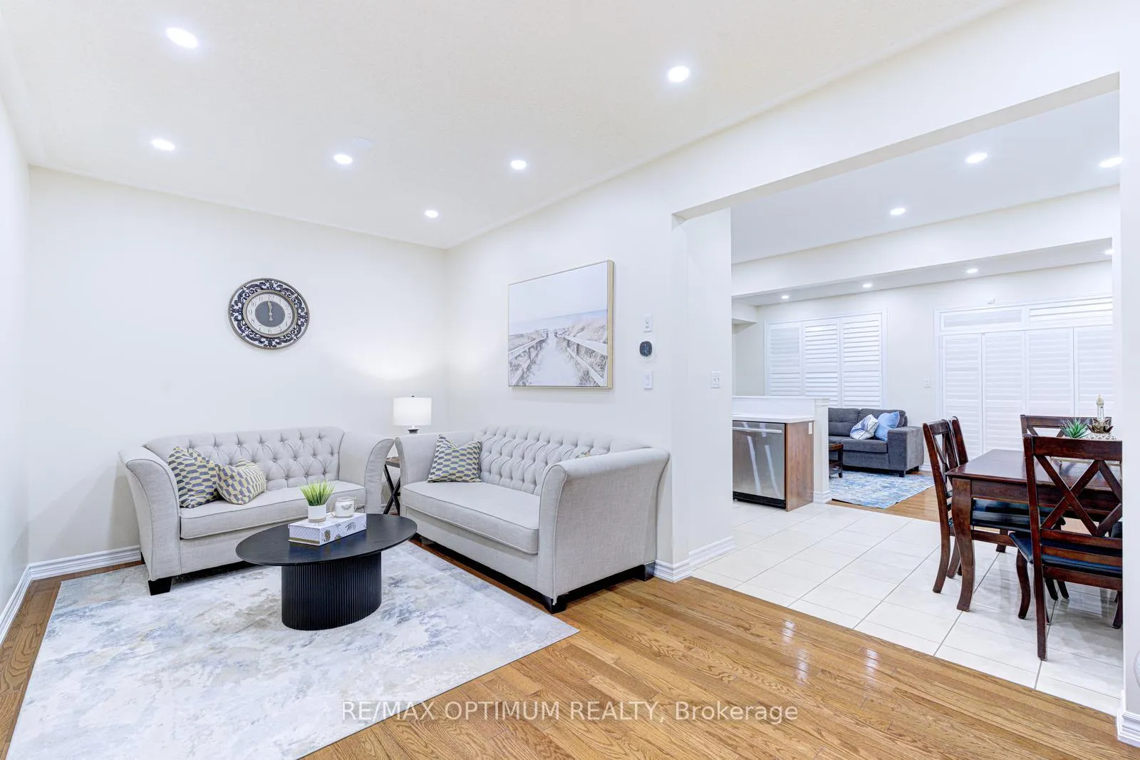 Photo 9 of 24 Walbrook Road, Brampton, Credit Valley — HOMEH