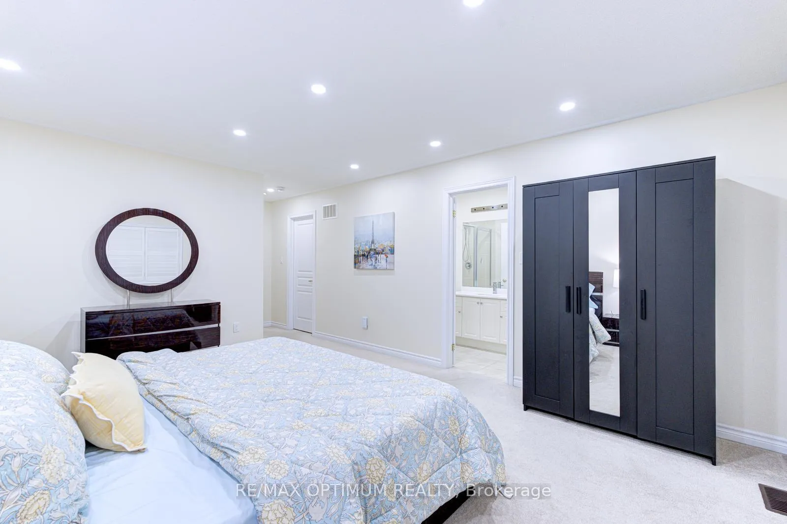Photo 26 of 24 Walbrook Road, Brampton, Credit Valley — HOMEH