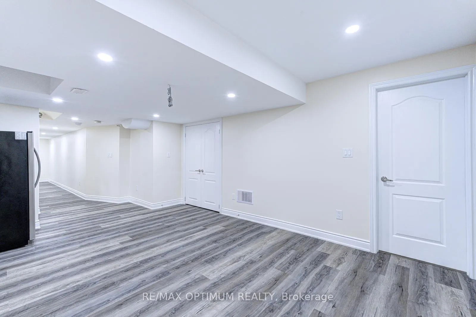 Photo 43 of 24 Walbrook Road, Brampton, Credit Valley — HOMEH