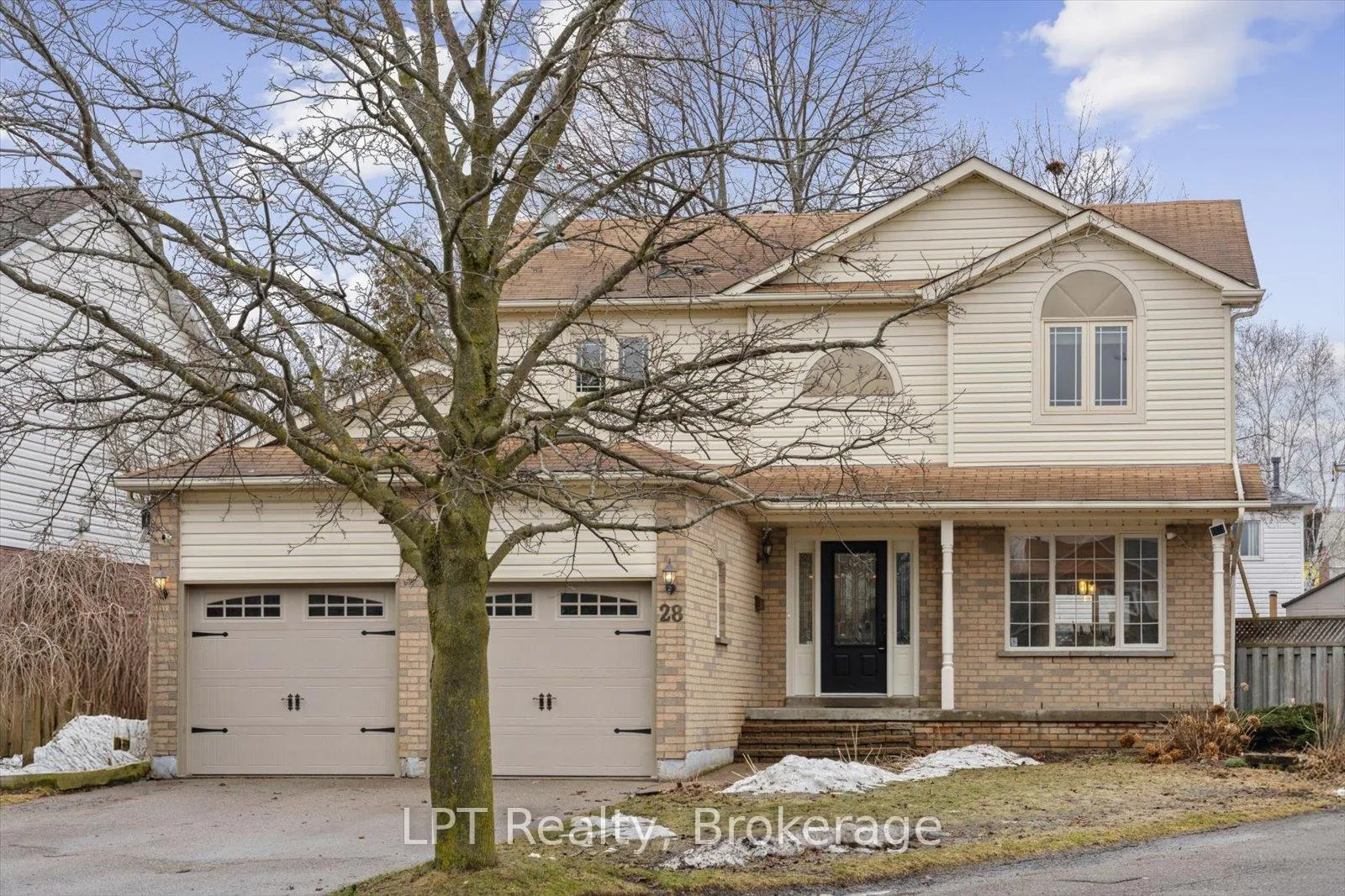 Photo 2 of 28 Faircomb Avenue, Clarington, Courtice — HOMEH