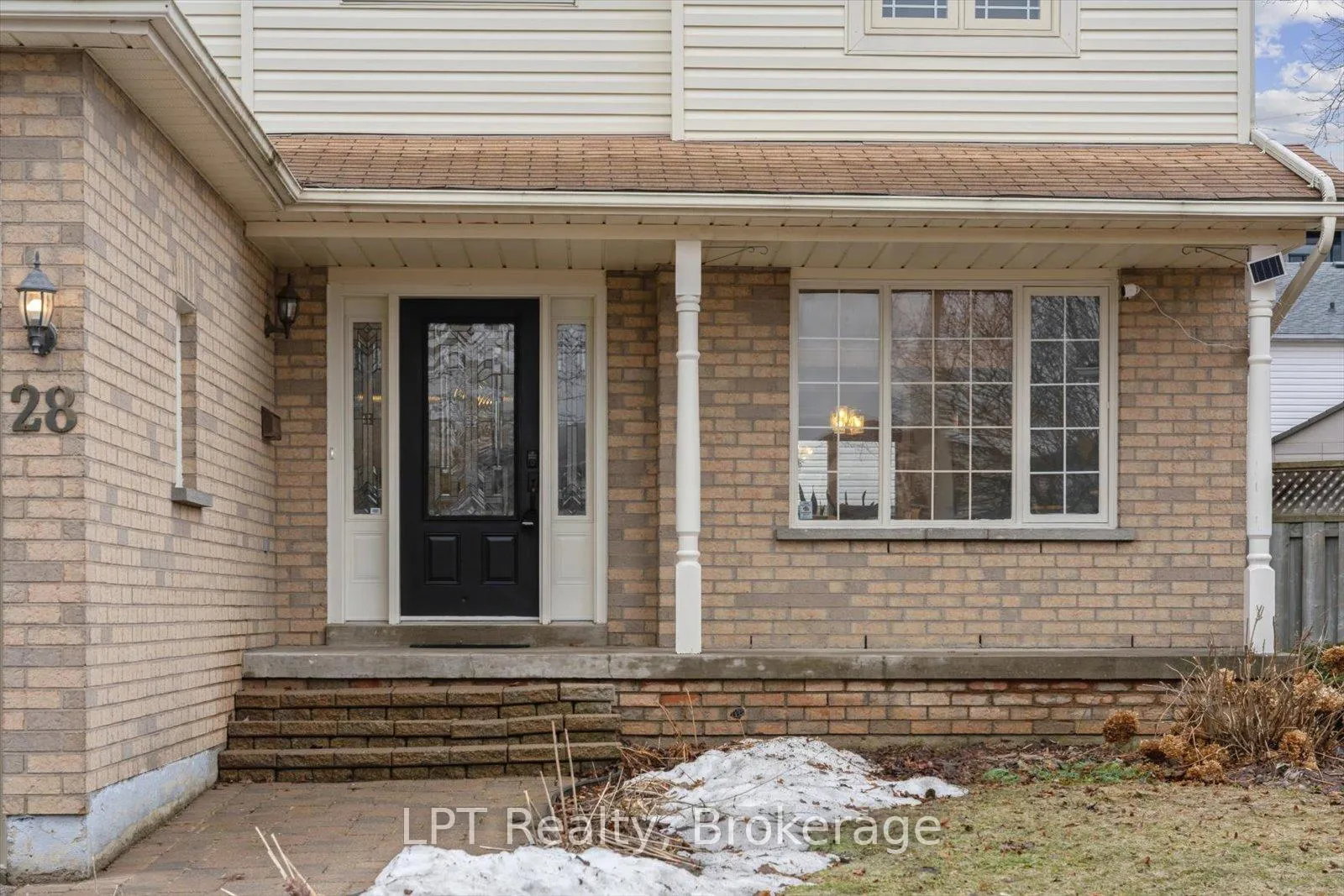 Photo 4 of 28 Faircomb Avenue, Clarington, Courtice — HOMEH
