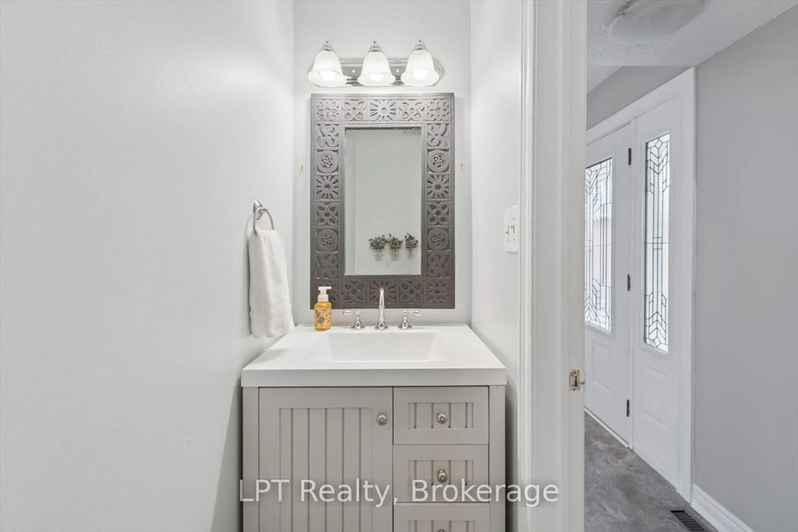 Photo 19 of 28 Faircomb Avenue, Clarington, Courtice — HOMEH