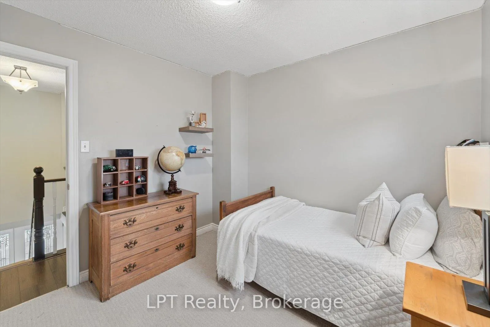 Photo 31 of 28 Faircomb Avenue, Clarington, Courtice — HOMEH