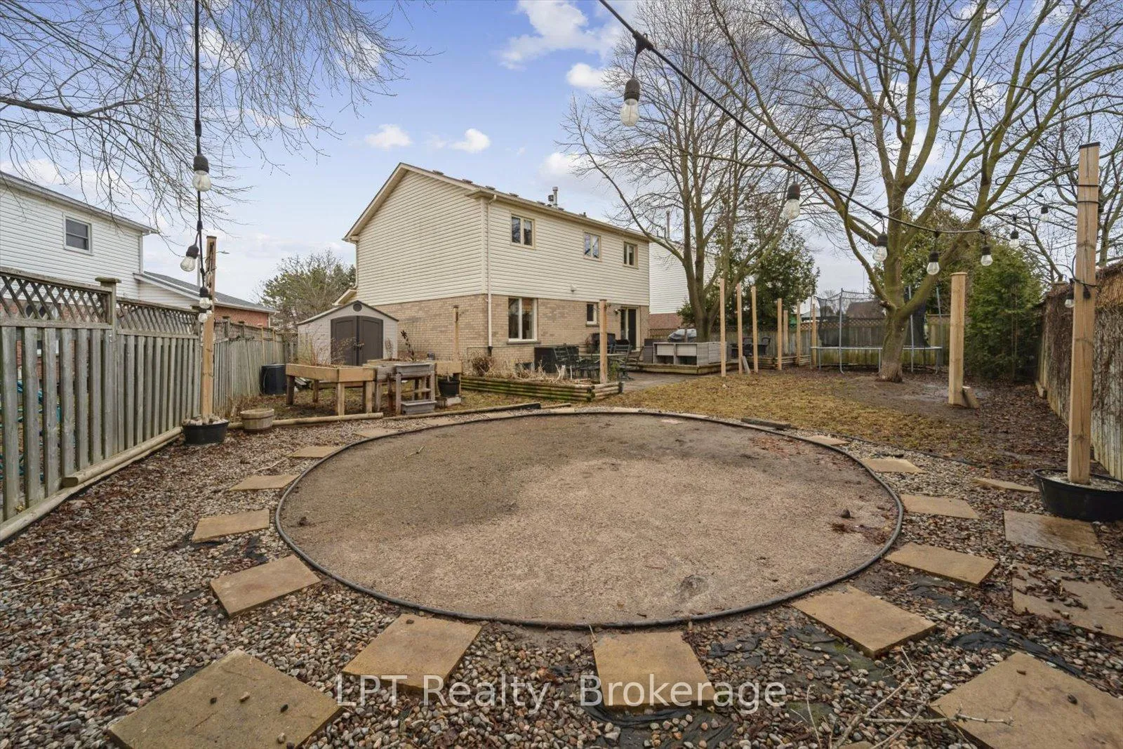Photo 41 of 28 Faircomb Avenue, Clarington, Courtice — HOMEH
