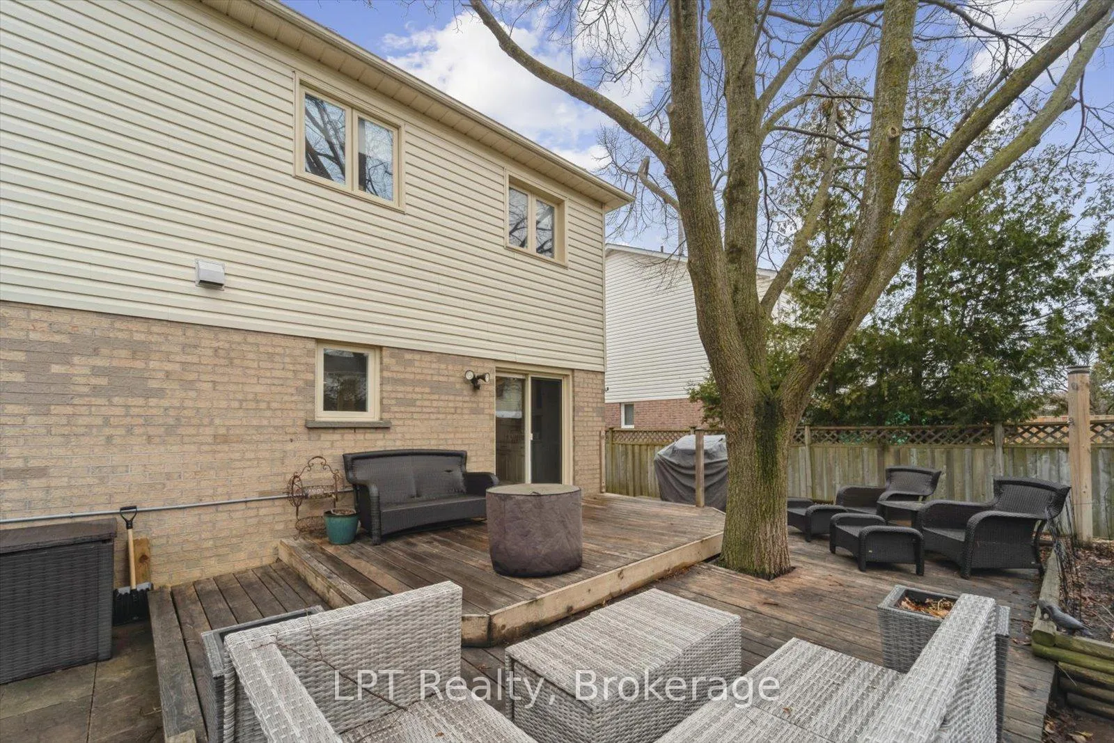 Photo 42 of 28 Faircomb Avenue, Clarington, Courtice — HOMEH