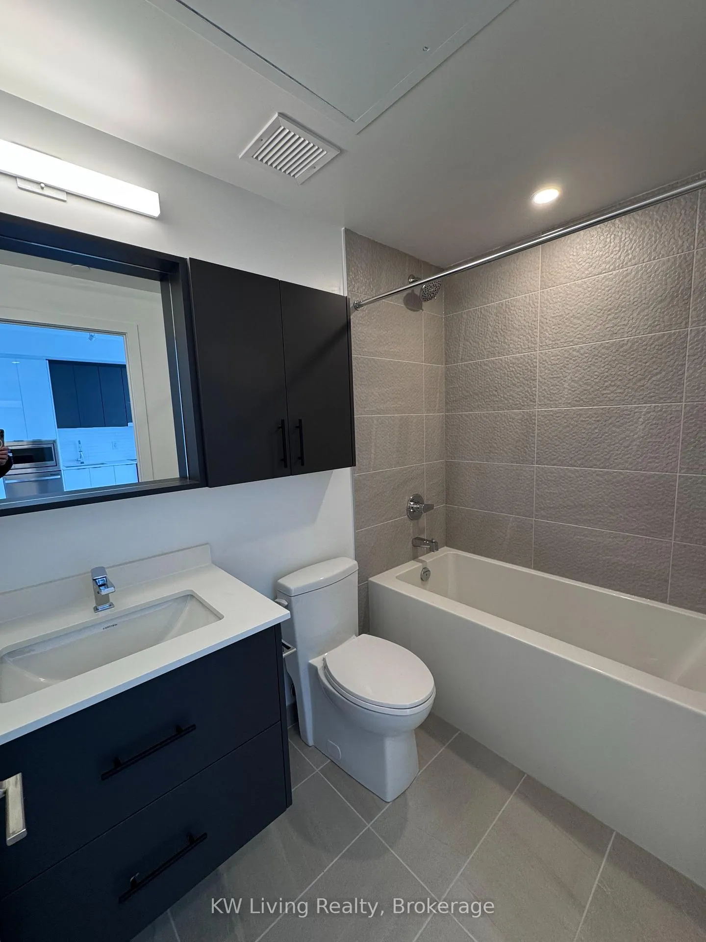 Photo 4 of Unit 1708, 9751 Markham Road, Markham, Greensborough — HOMEH