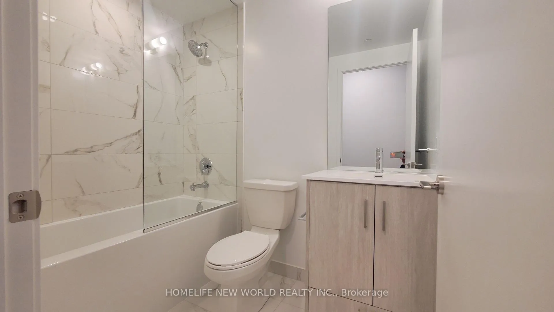Photo 13 of Unit 3009, 180 Front Street E, Toronto, Moss Park — HOMEH