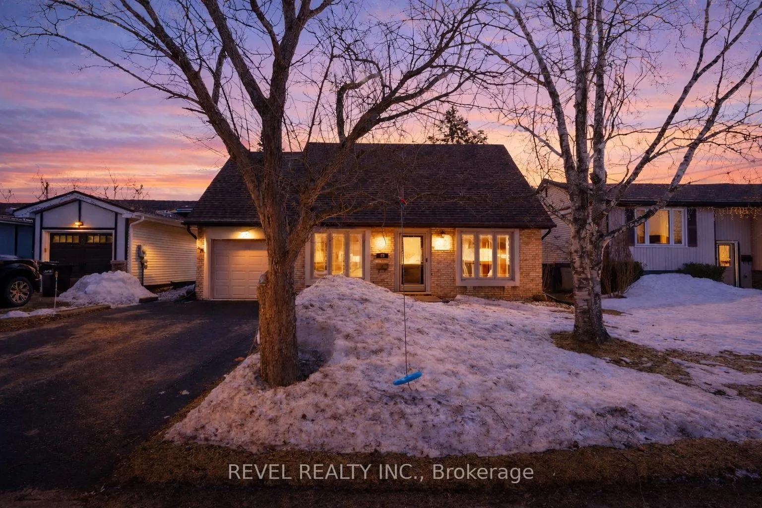 Photo 1 of 23 Oren Boulevard, Barrie, Sunnidale — HOMEH