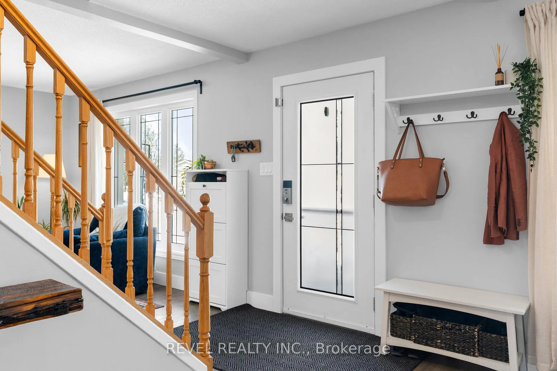 Photo 5 of 23 Oren Boulevard, Barrie, Sunnidale — HOMEH