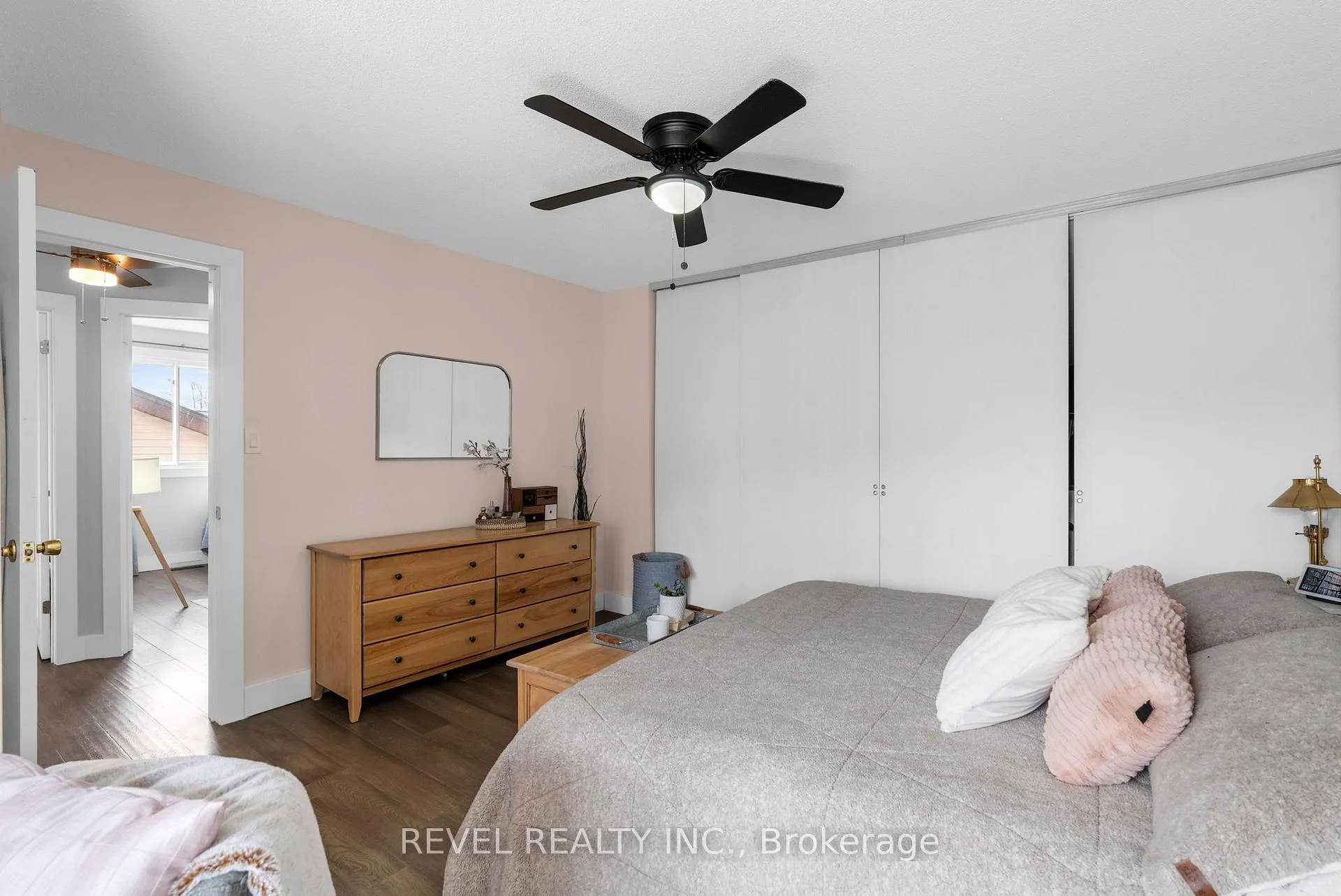 Photo 21 of 23 Oren Boulevard, Barrie, Sunnidale — HOMEH