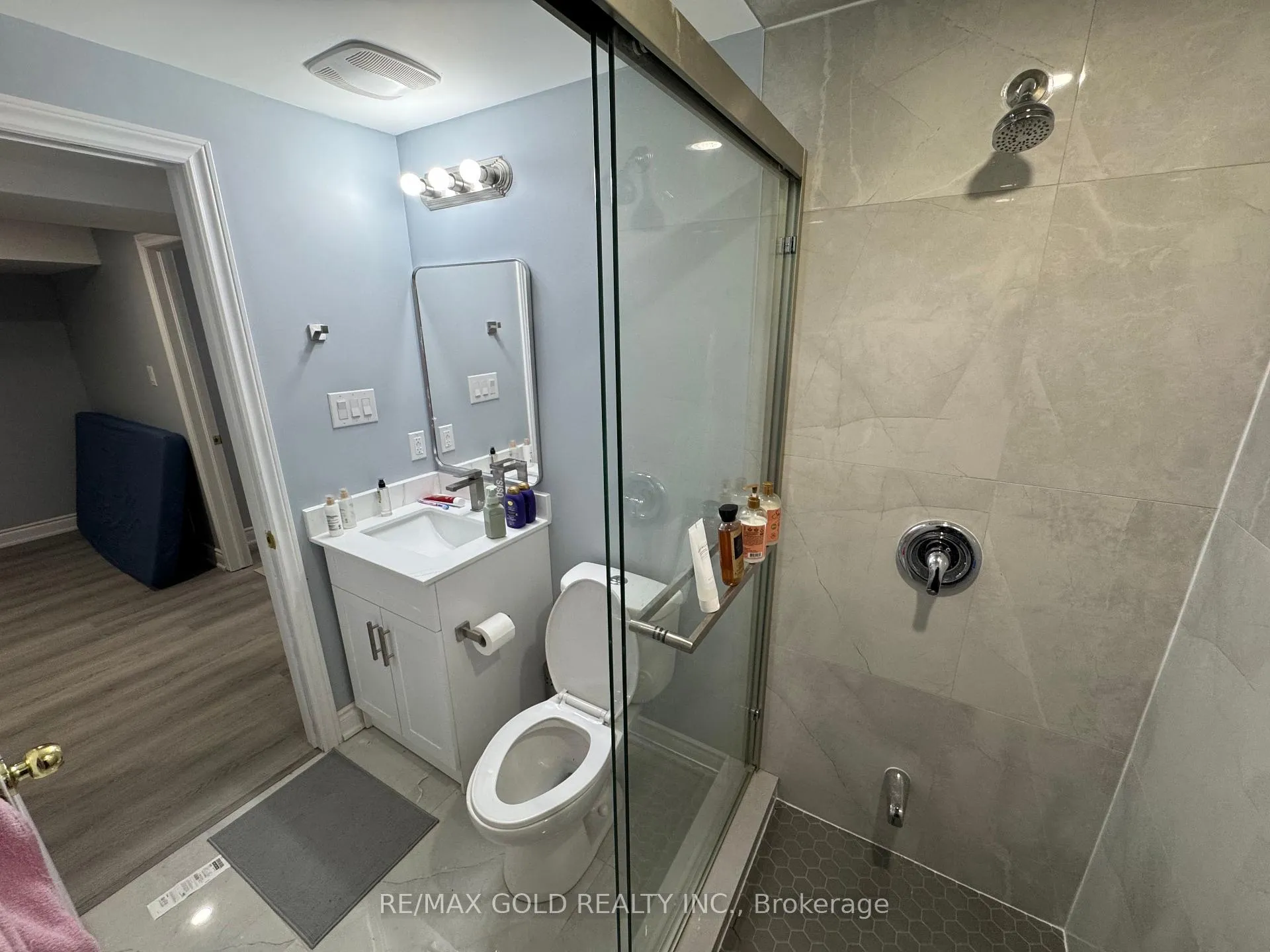 Photo 11 of 17 Capistro Street, Brampton, Fletcher's Meadow — HOMEH