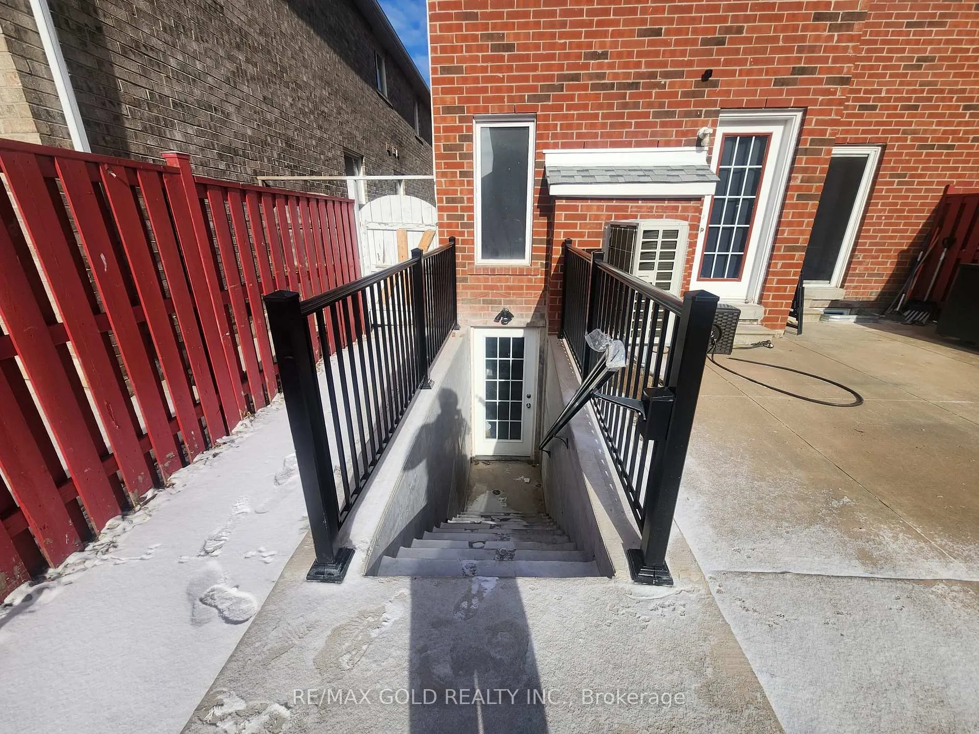 Photo 12 of 17 Capistro Street, Brampton, Fletcher's Meadow — HOMEH