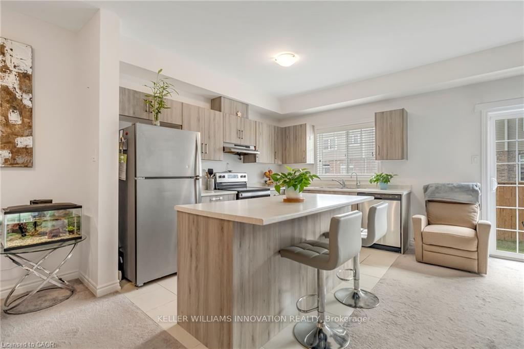 Photo 15 of 38 Dewberry Drive, Kitchener — HOMEH