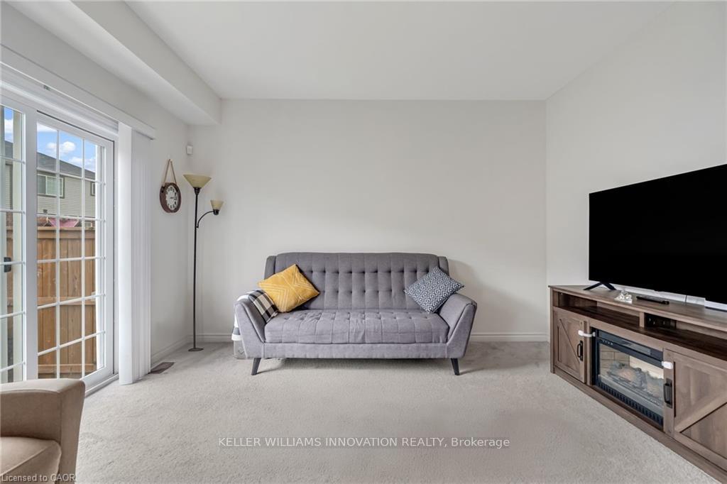 Photo 21 of 38 Dewberry Drive, Kitchener — HOMEH