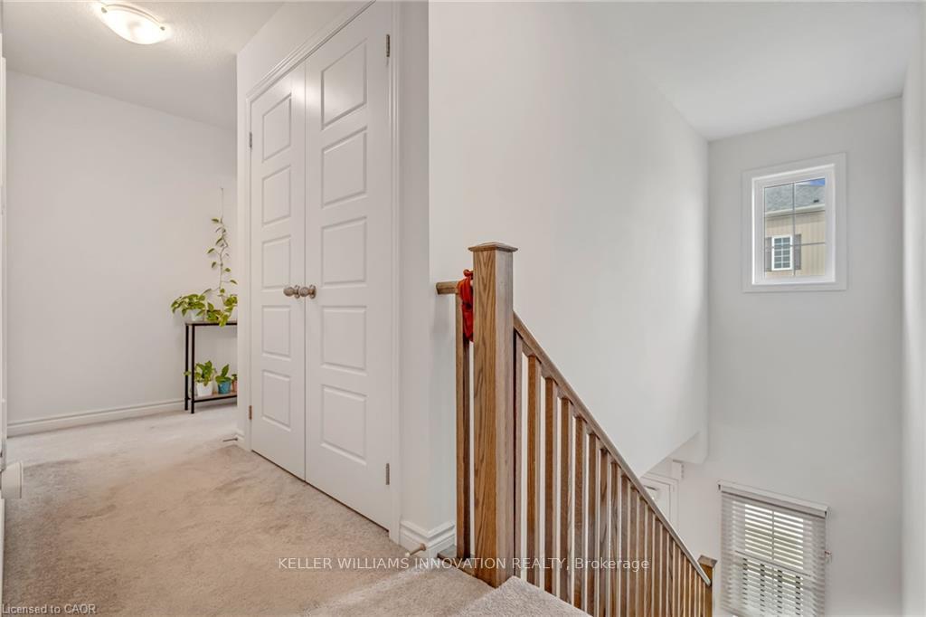 Photo 23 of 38 Dewberry Drive, Kitchener — HOMEH