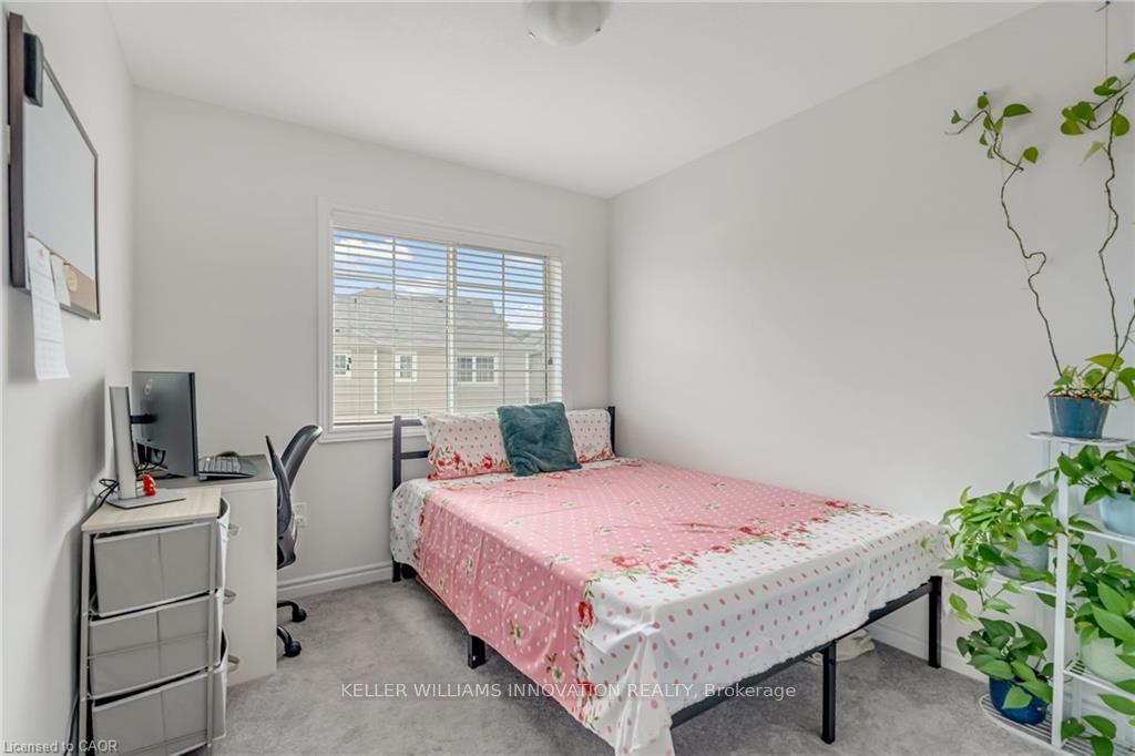 Photo 24 of 38 Dewberry Drive, Kitchener — HOMEH