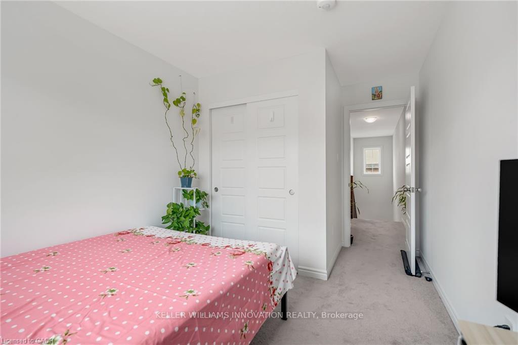 Photo 25 of 38 Dewberry Drive, Kitchener — HOMEH