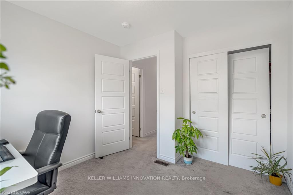 Photo 27 of 38 Dewberry Drive, Kitchener — HOMEH