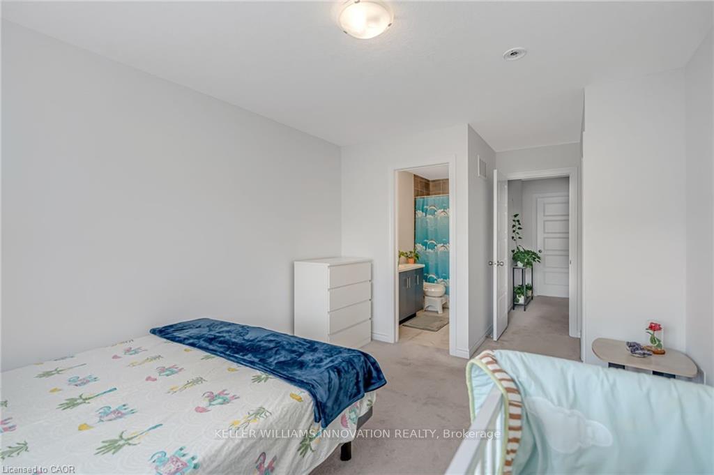 Photo 30 of 38 Dewberry Drive, Kitchener — HOMEH