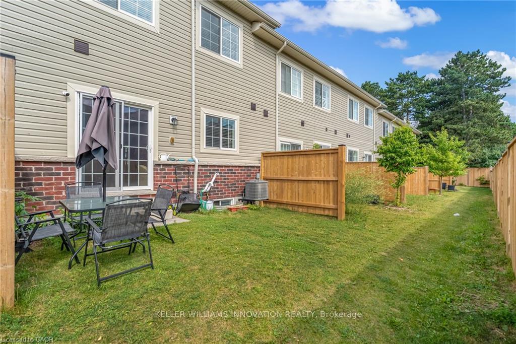 Photo 32 of 38 Dewberry Drive, Kitchener — HOMEH