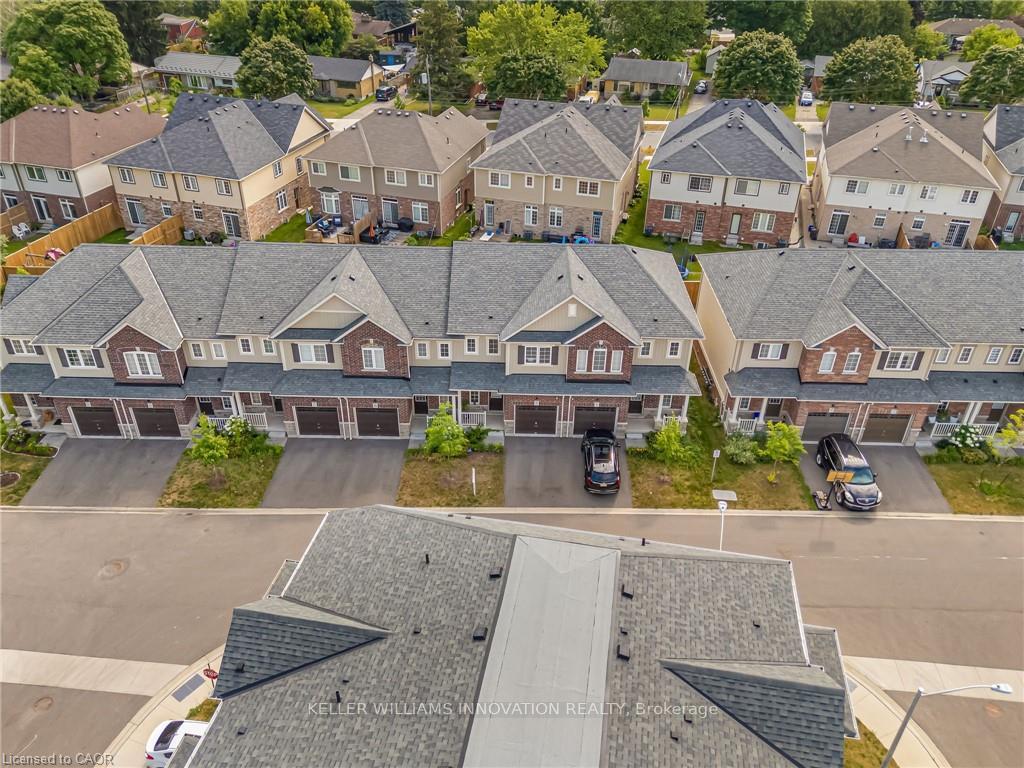 Photo 35 of 38 Dewberry Drive, Kitchener — HOMEH