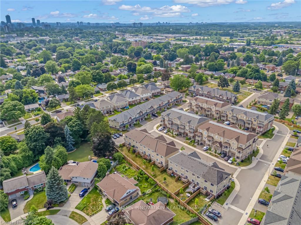 Photo 37 of 38 Dewberry Drive, Kitchener — HOMEH