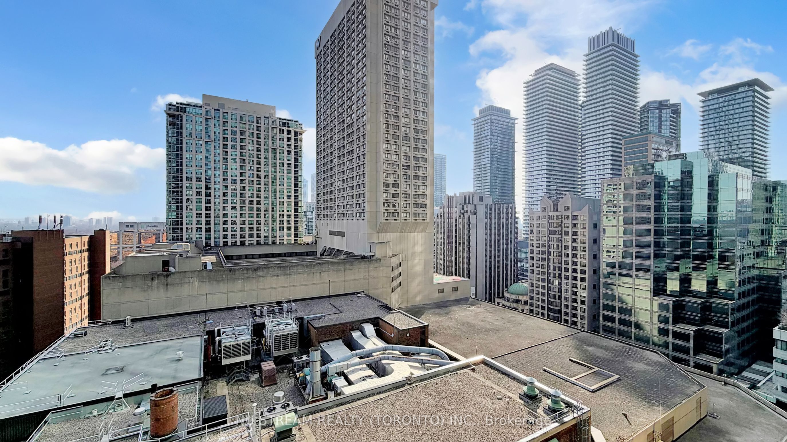 Photo 40 of Unit 2011, 771 Yonge Street, Toronto, Rosedale-Moore Park — HOMEH