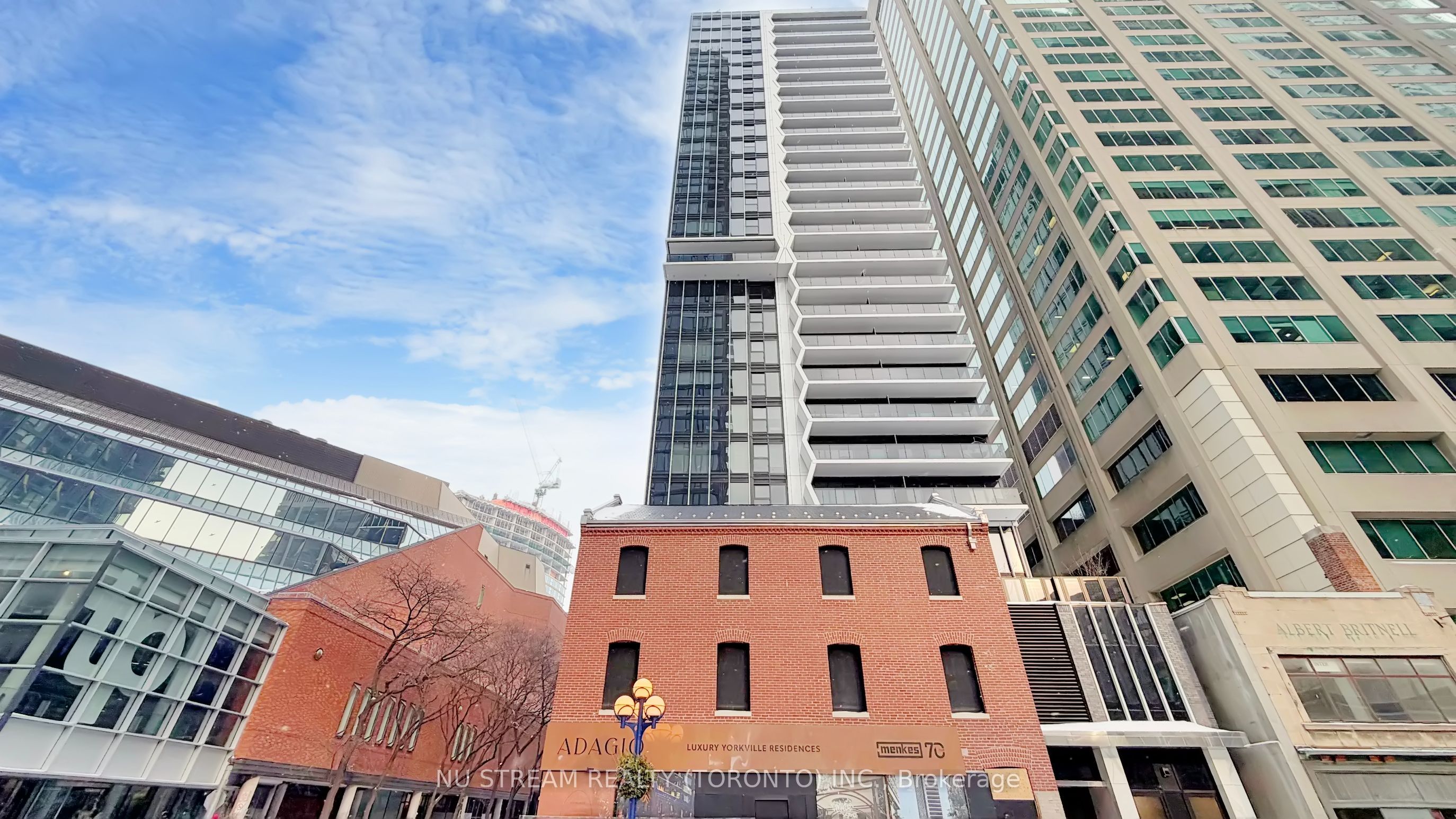 Photo 3 of Unit 2011, 771 Yonge Street, Toronto, Rosedale-Moore Park — HOMEH
