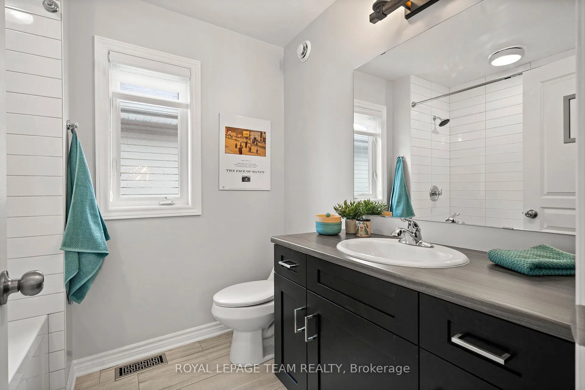 Photo 18 of 337 Sugar Pine Crescent, Ottawa, Kanata - Bridlewood — HOMEH