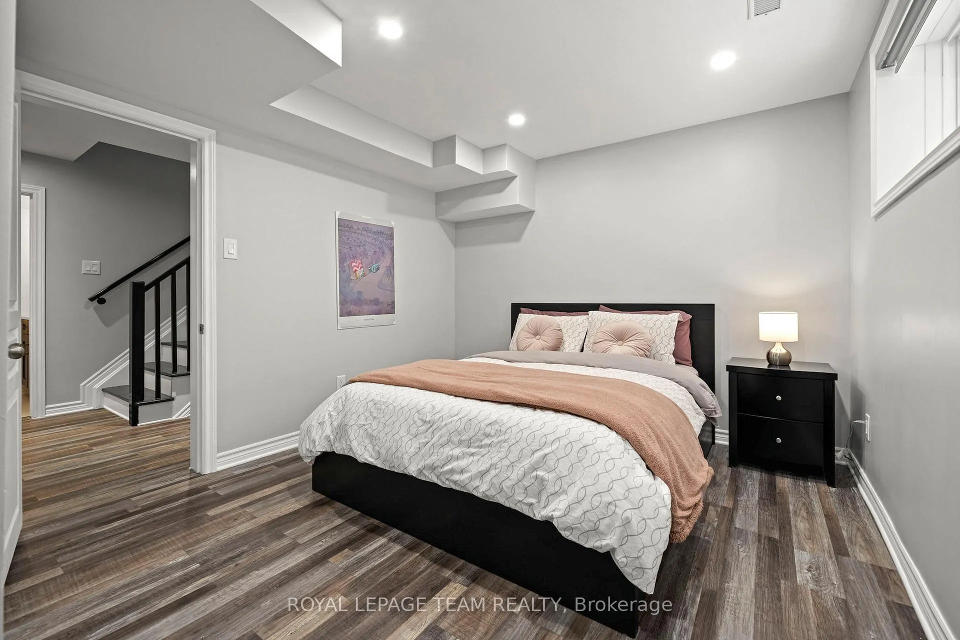 Photo 25 of 337 Sugar Pine Crescent, Ottawa, Kanata - Bridlewood — HOMEH