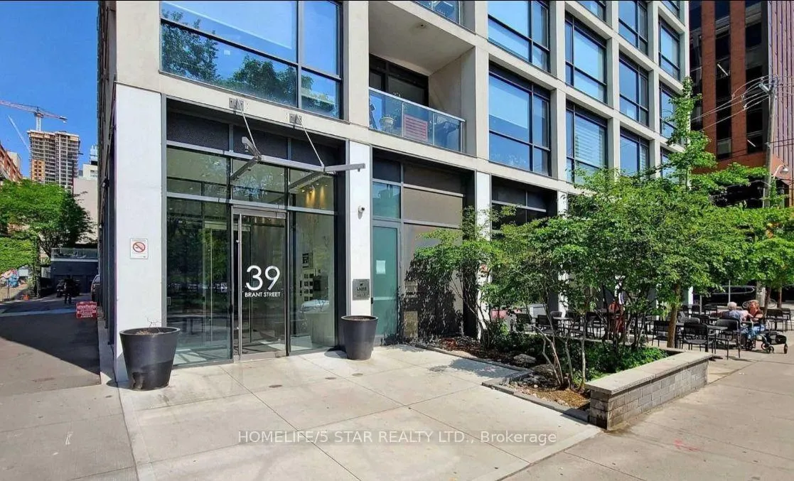 Photo 2 of Unit 525, 39 Brant Street, Toronto, Waterfront Communities — HOMEH