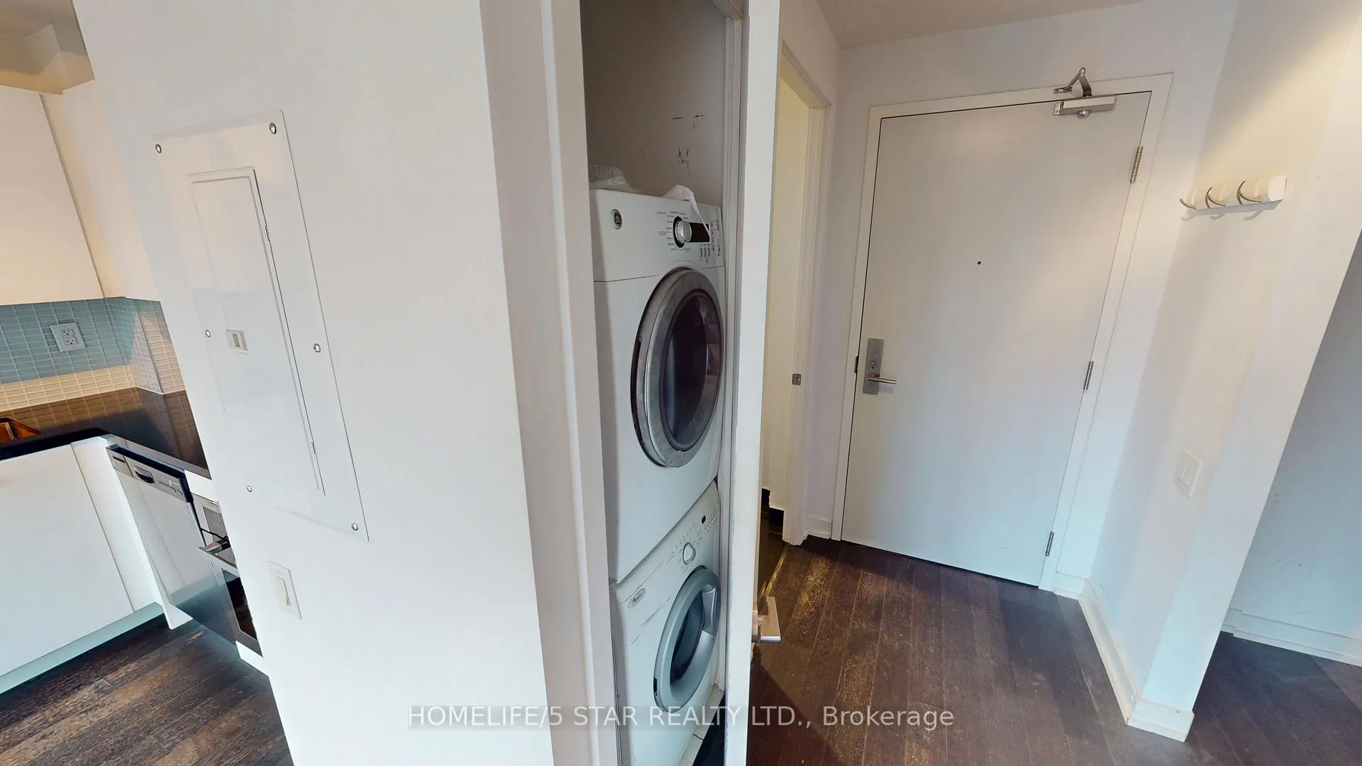 Photo 14 of Unit 525, 39 Brant Street, Toronto, Waterfront Communities — HOMEH