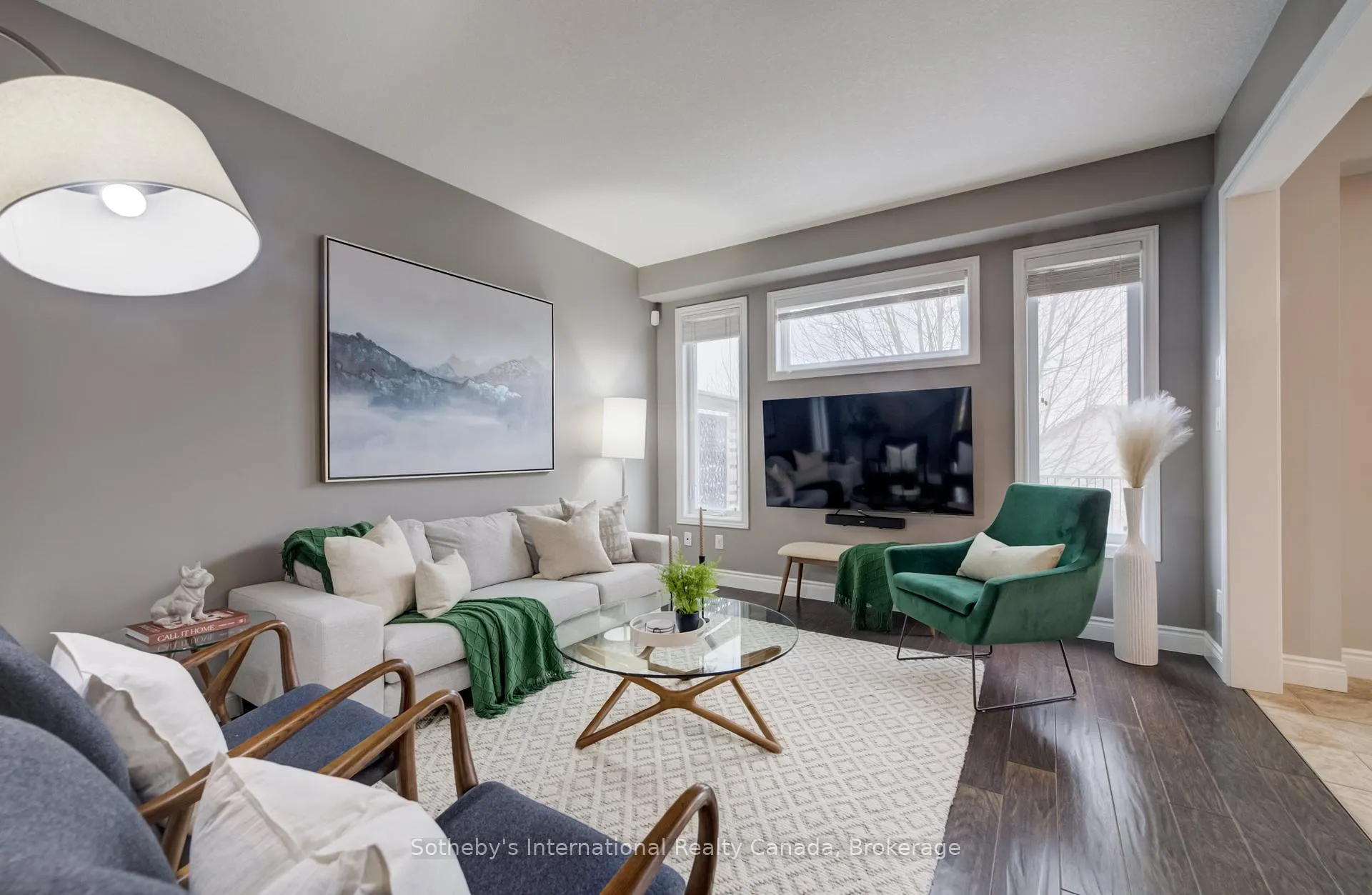 Photo 5 of 415 Westcroft Drive, Waterloo — HOMEH