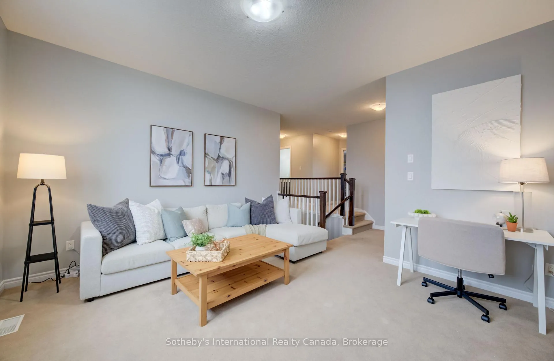 Photo 15 of 415 Westcroft Drive, Waterloo — HOMEH
