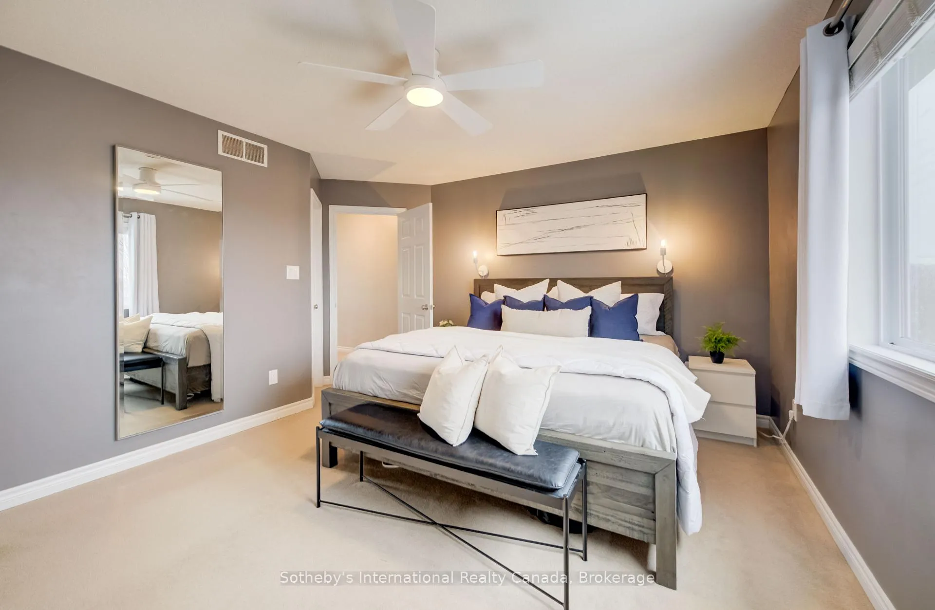 Photo 20 of 415 Westcroft Drive, Waterloo — HOMEH