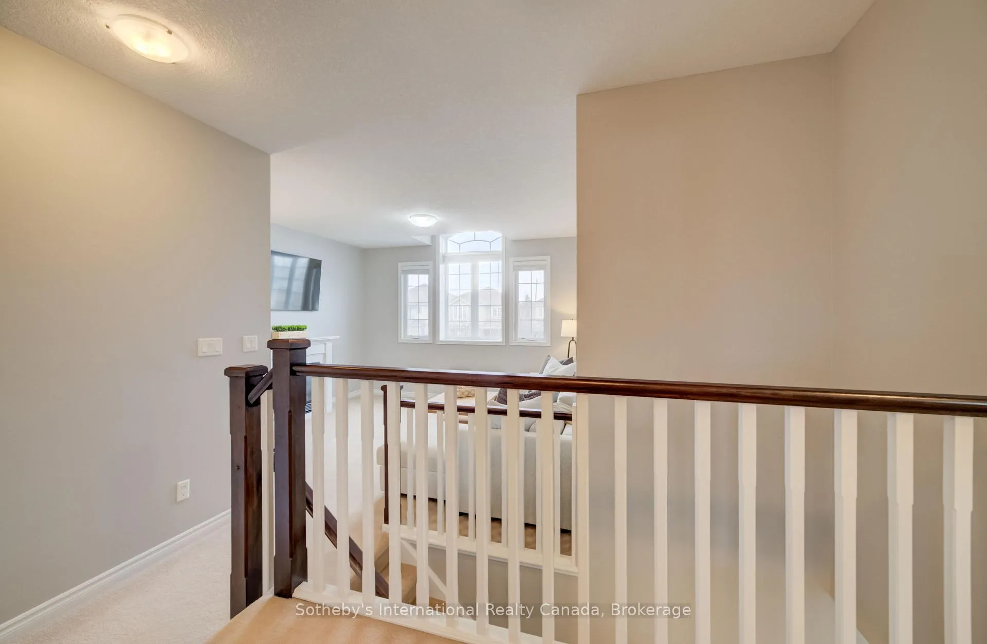 Photo 21 of 415 Westcroft Drive, Waterloo — HOMEH