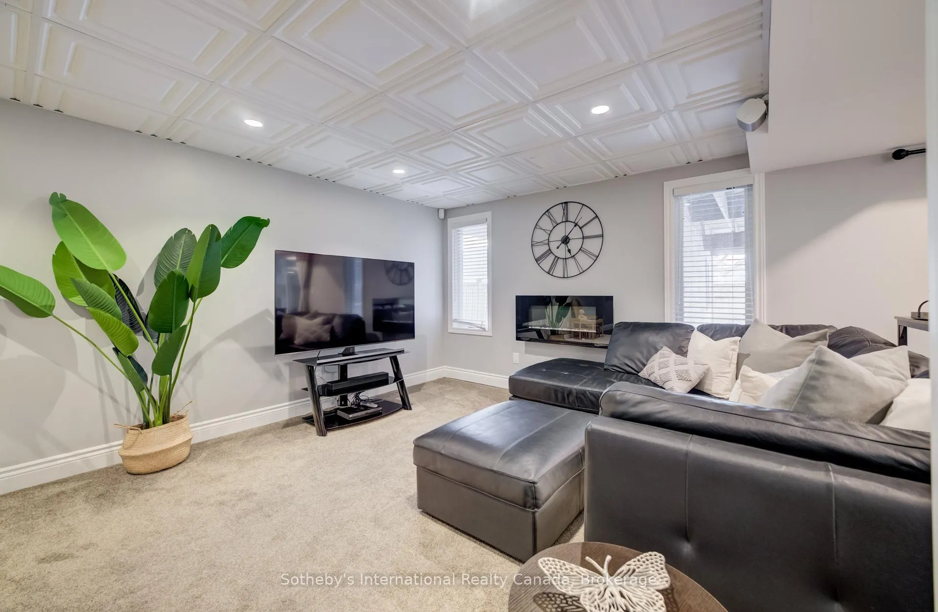 Photo 25 of 415 Westcroft Drive, Waterloo — HOMEH