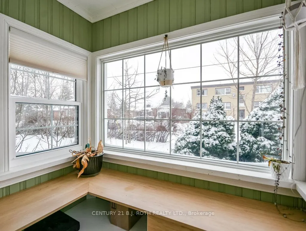 Photo 5 of 15 Stone Street, Springwater, Elmvale — HOMEH