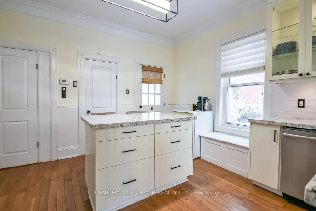 Photo 15 of 15 Stone Street, Springwater, Elmvale — HOMEH