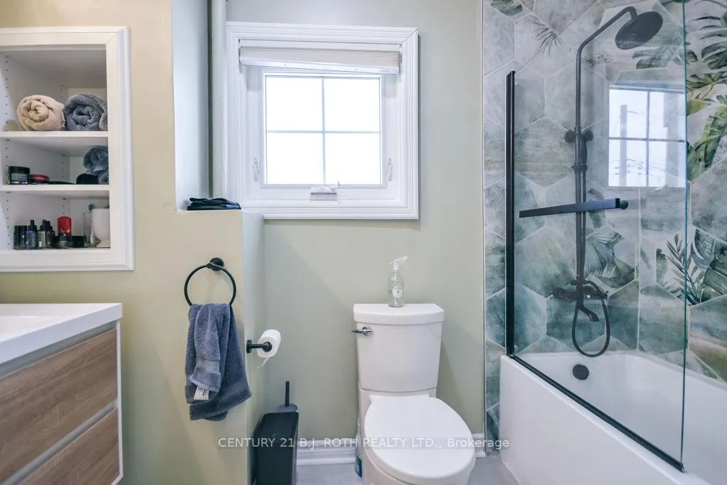 Photo 35 of 15 Stone Street, Springwater, Elmvale — HOMEH